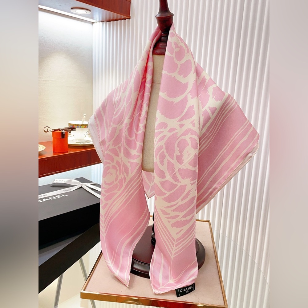 Chanel Pink and White Scarf - Picture 1 of 6
